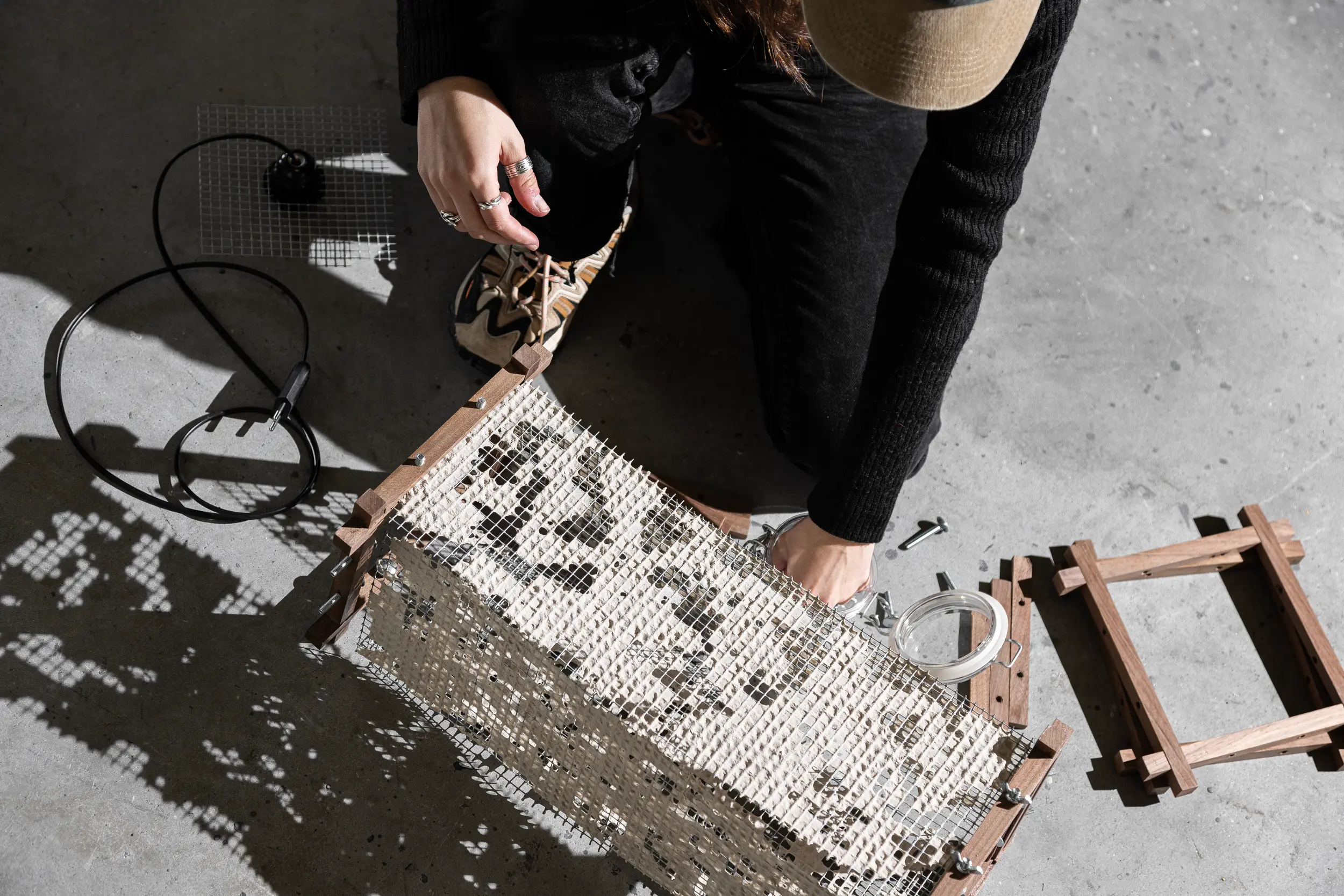 COSMOPOLITAN MIDNIGHT Table Lamp - Modern Geometric Lighting Design