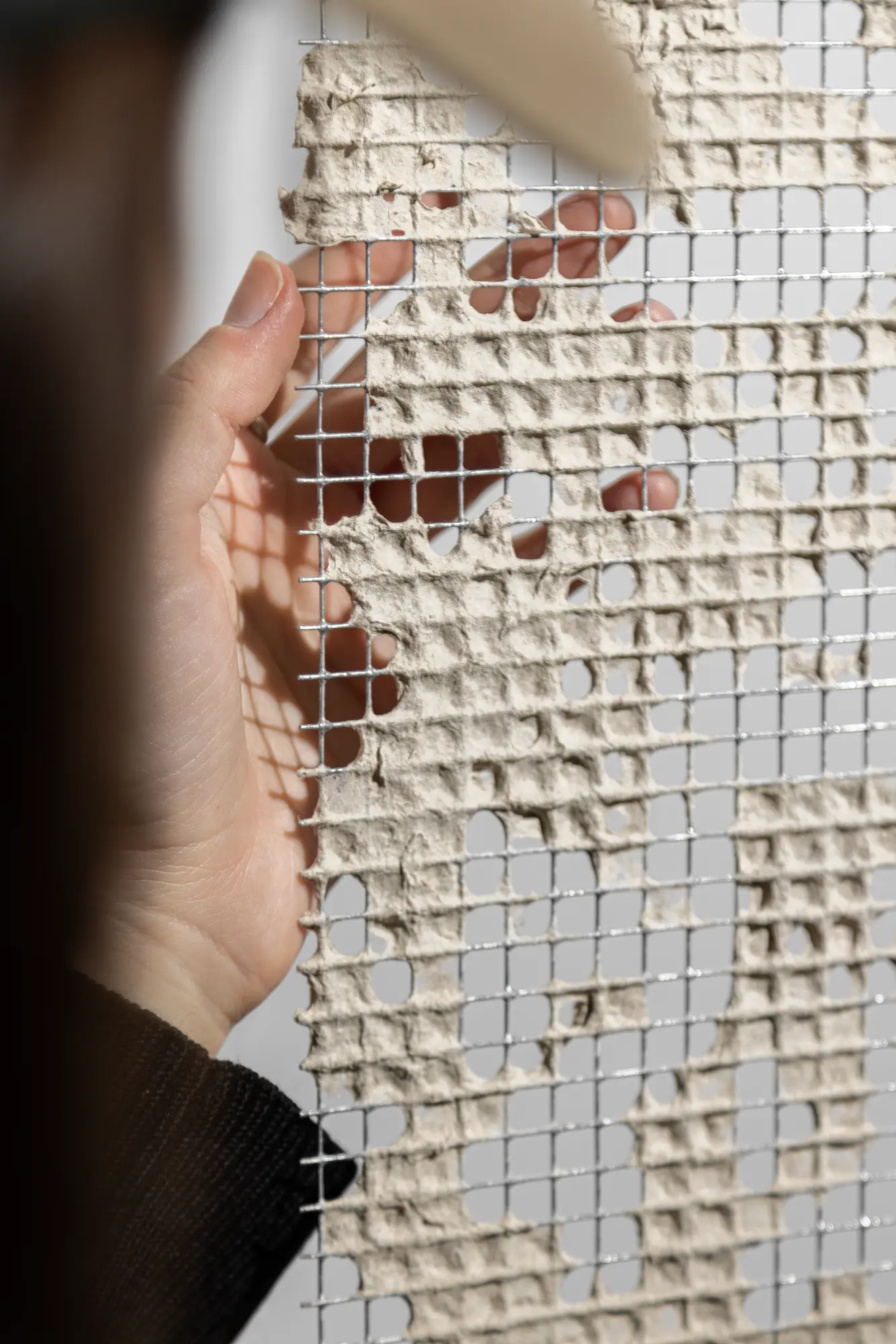 Walk in the Park Chair - Classic and organic design with mid-century curves, inspired by Scandinavian and modernist styles. Comfortable and suitable for various environments and people. Refined simplicity with a timeless aesthetic.